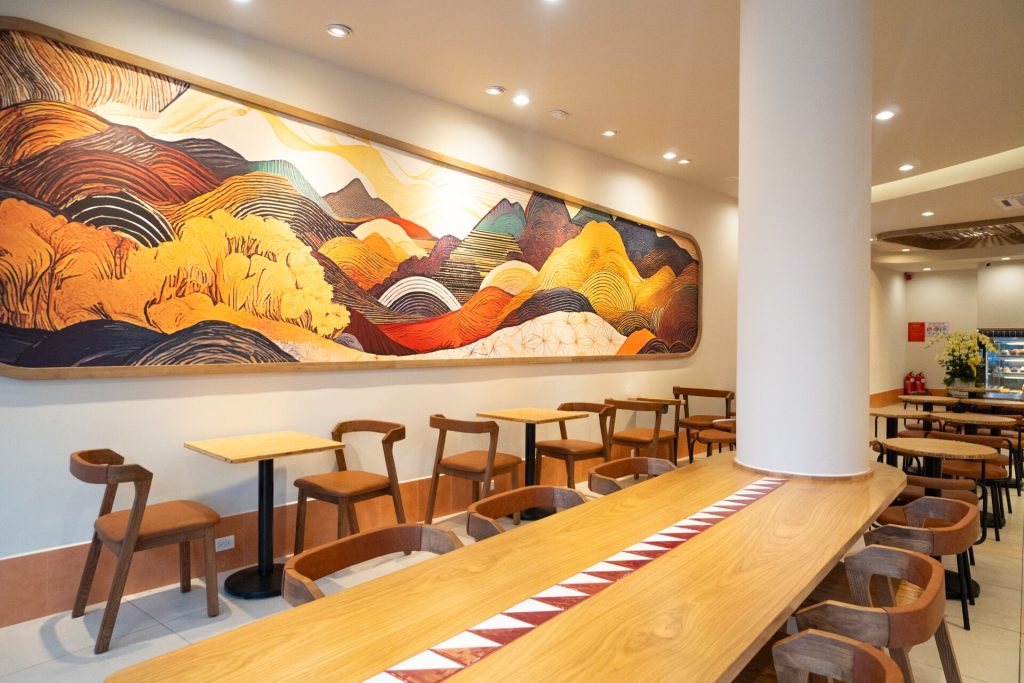 Cửa hàng Highlands Coffee Nha Trang do Scala thiết kế và thi công nội thất (ảnh 3)