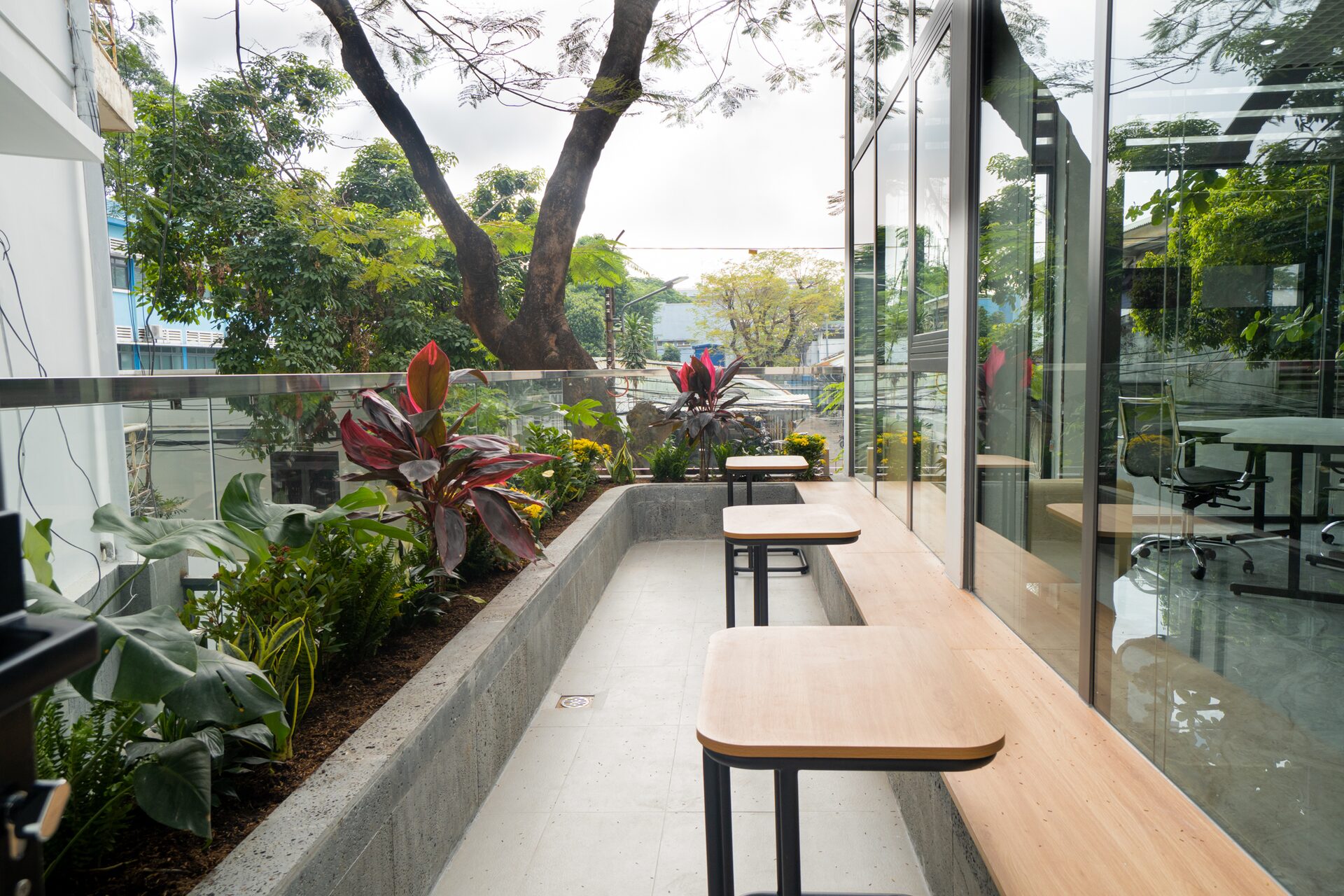 Văn phòng Viện Môi trường – ĐH Bách khoa TP.HCM do Scala thiết kế và thi công