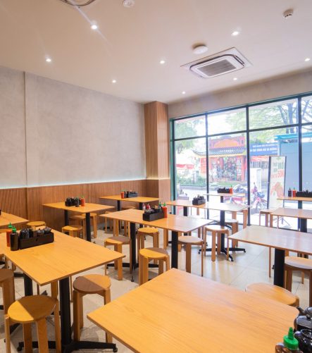 Cửa hàng Phở 24 đường Pasteur do Scala thi công nội thất (ảnh 4)